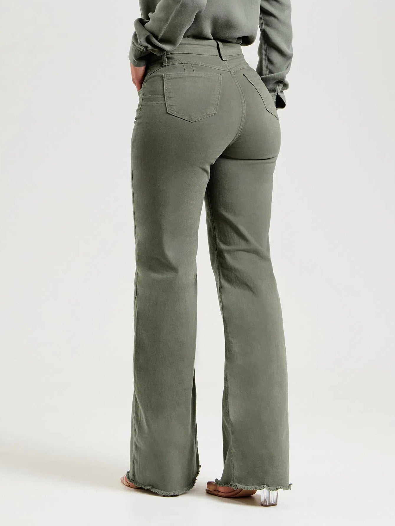 Pantalon évasé slim